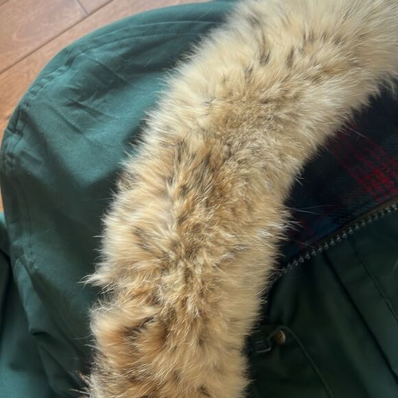 Woolrich Vintage Coyote Fur Trim Parka Green Plaid Lined Coat XL - Picture 4 of 16